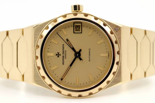 222 in Yellowgold | Ref. 46003|411 | Box and Certificate